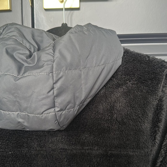 North Face Reversible Puffer/Fluffy Black and Gray Long Coat - Picture 7 of 7